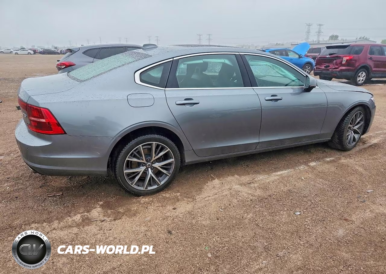 2018 Volvo S90 T5 Momentum VIN:LVY982AK1JP005494 - 3