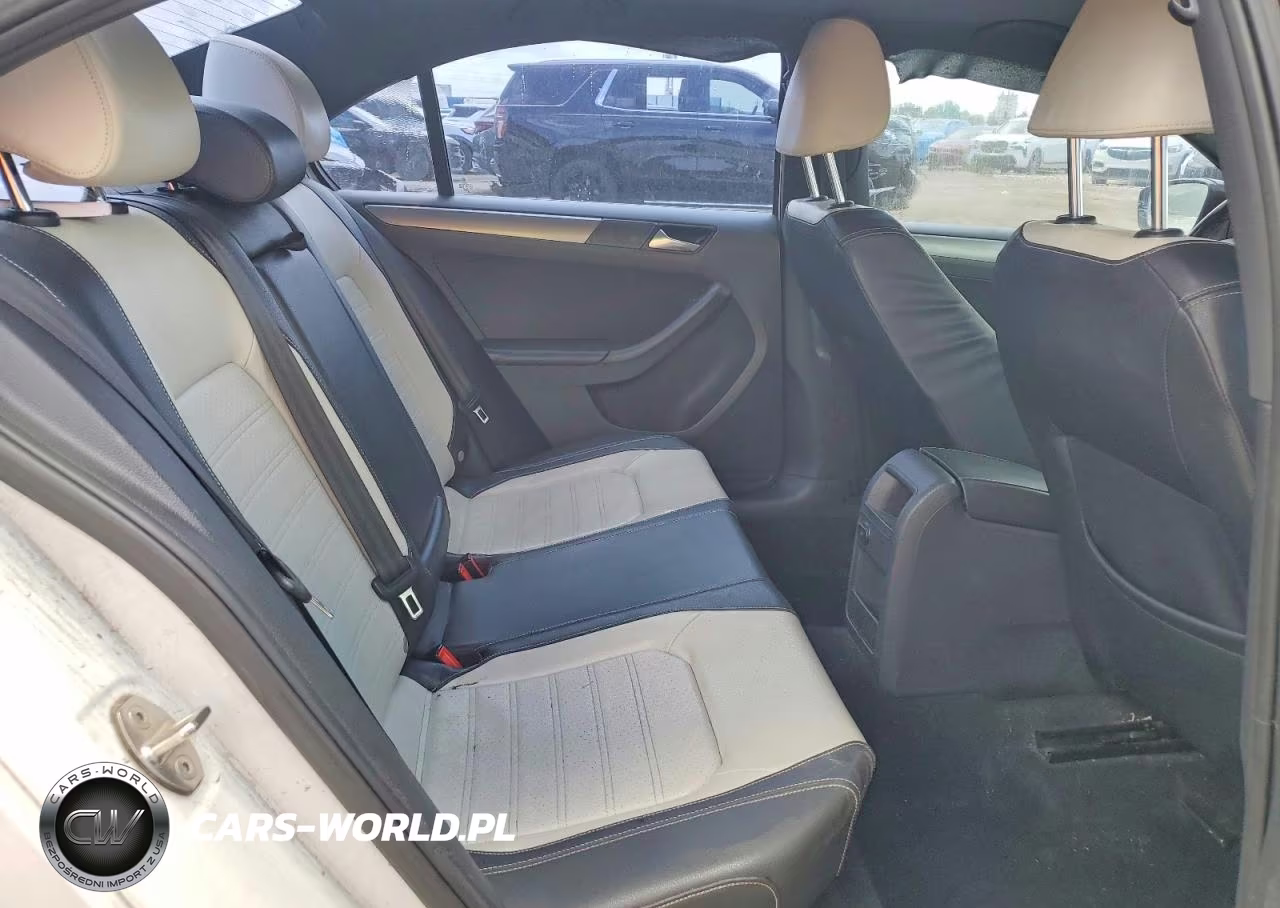 2016 Volkswagen Jetta VIN:3VWD17AJ8GM287333 - 10
