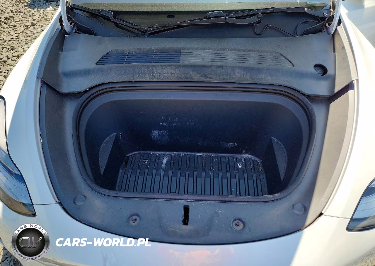 2021 Tesla Model Y VIN:5YJYGDEE2MF078703 - 11