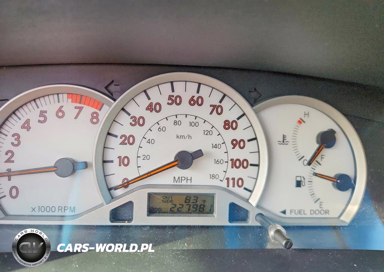 2005 Toyota Corolla S VIN:1NXBR32E05Z387203 - 9