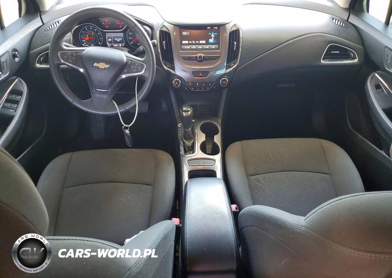 2018 Chevrolet Cruze Lt VIN:1G1BE5SM4J7154381 - 8
