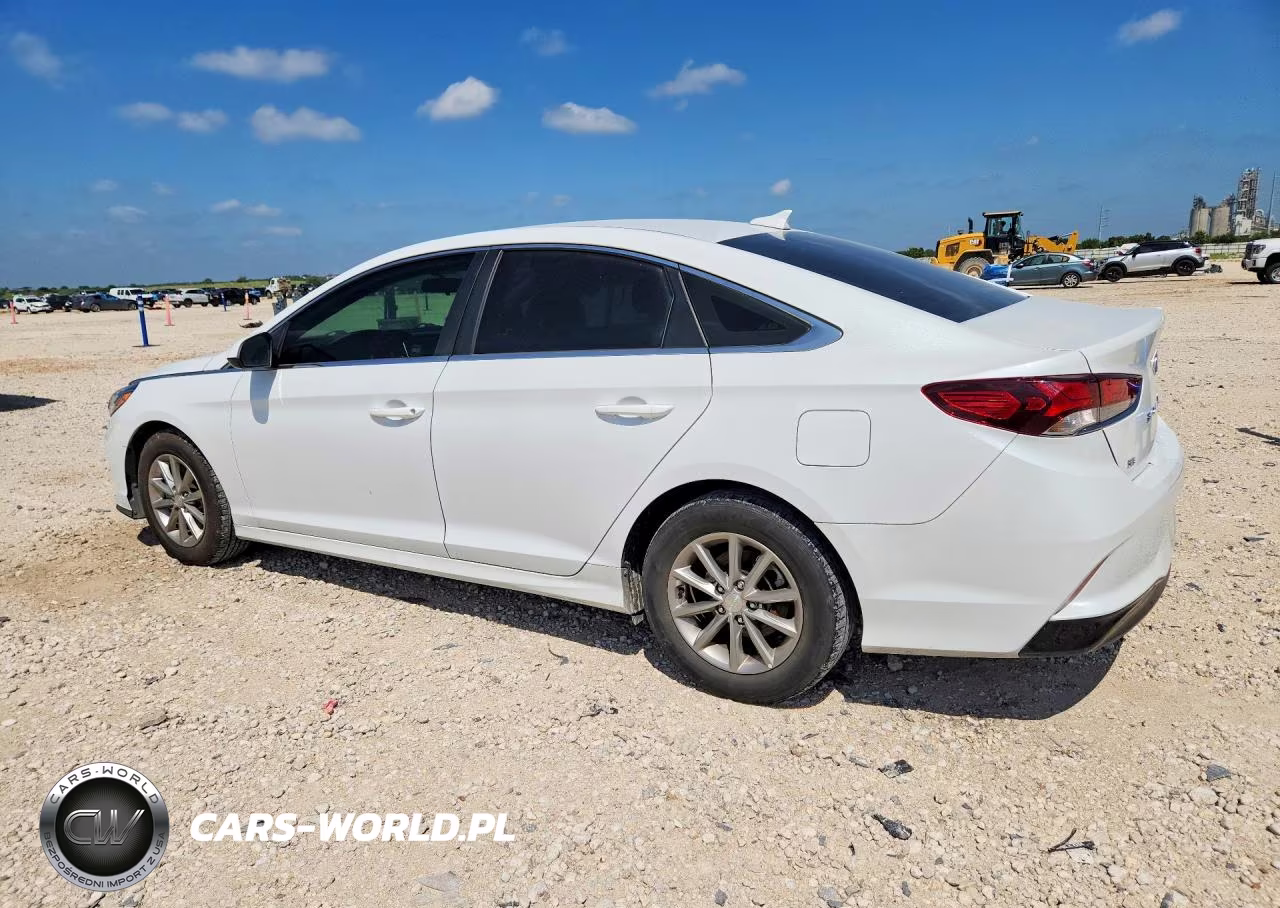 2018 Hyundai Sonata Se VIN:5NPE24AF0JH697703 - 2