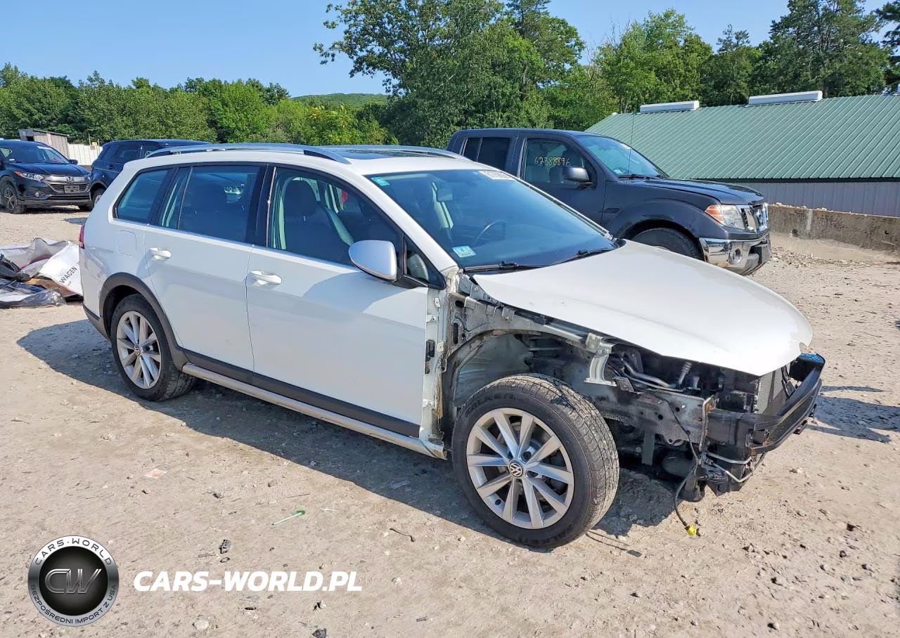 2019 Volkswagen Golf Alltrack S VIN:3VWM17AUXKM512032 - 4