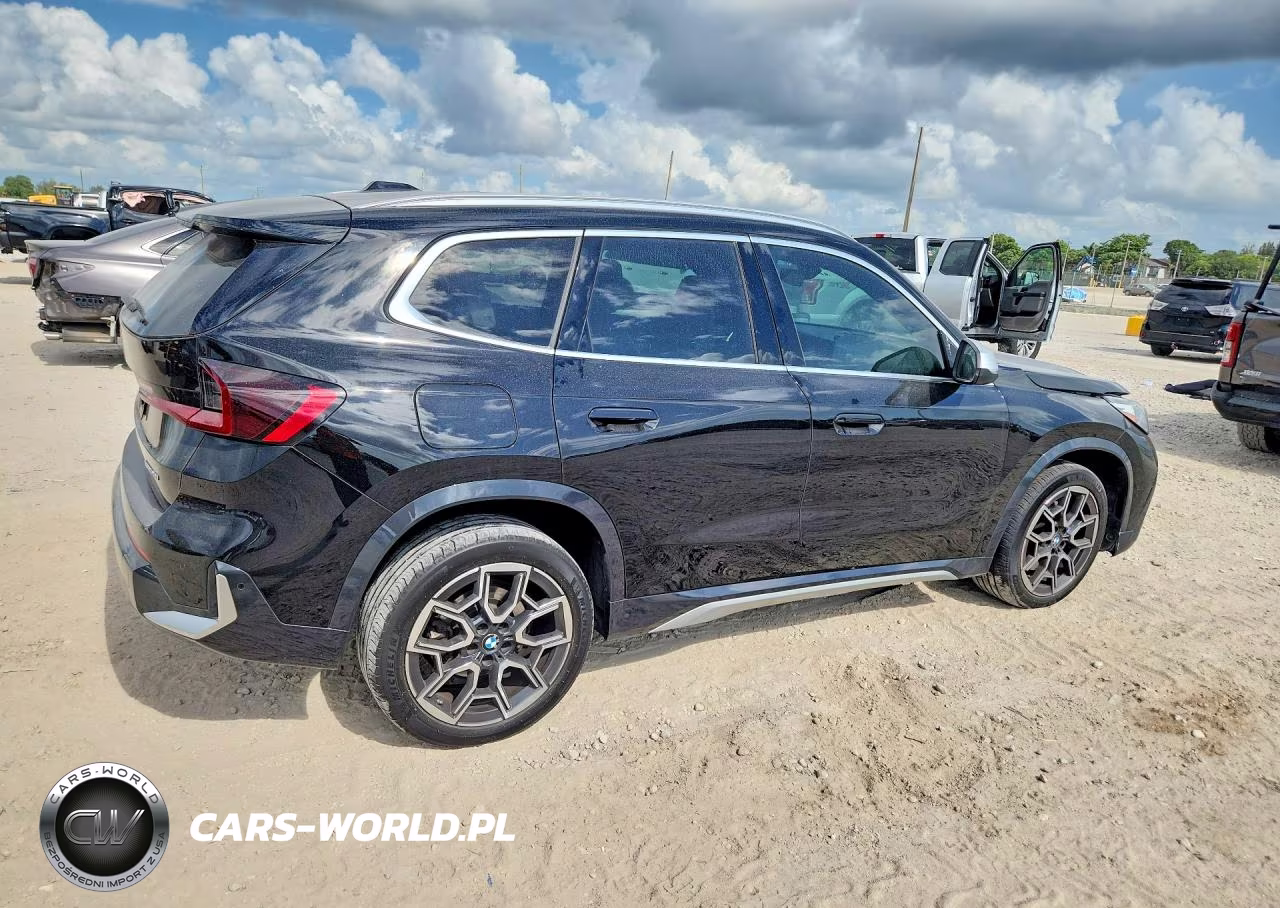 2024 BMW X1 xDrive28I VIN:WBX73EF06R5Z40932 - 3