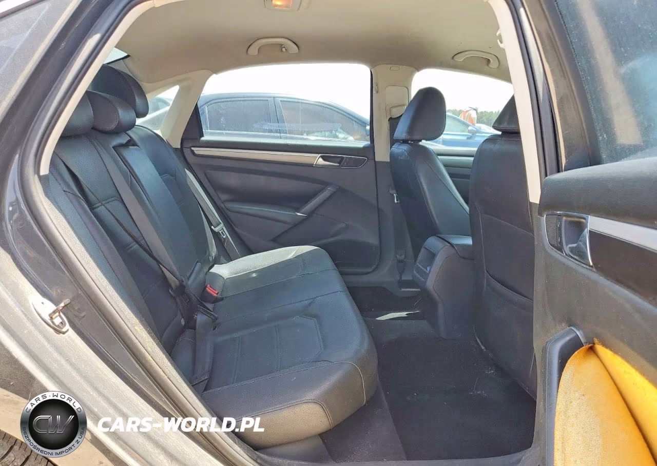 2017 Volkswagen Passat R-Line VIN:1VWDT7A37HC029089 - 11