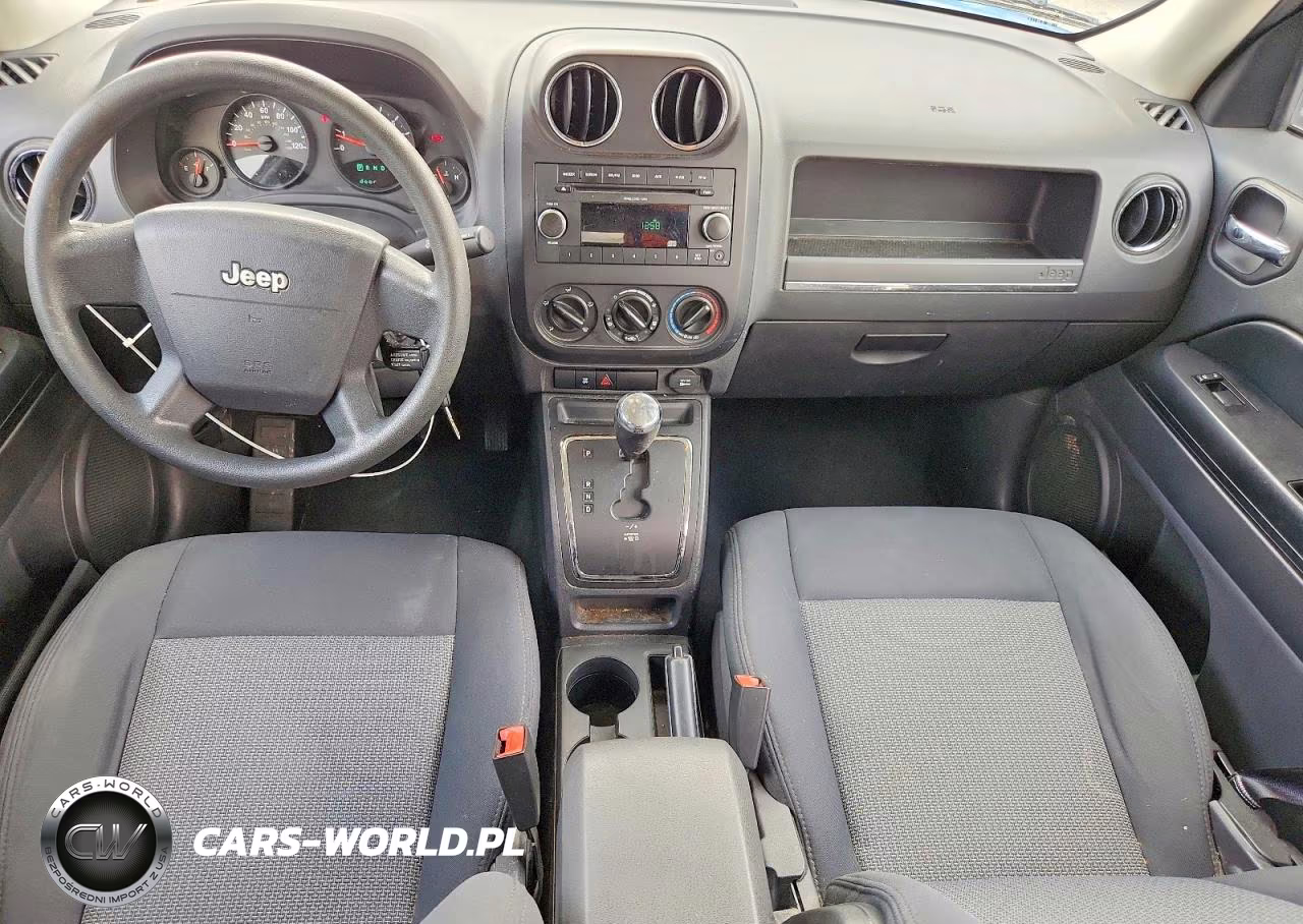 2009 Jeep Patriot Sport VIN:1J4FT28B29D206083 - 8