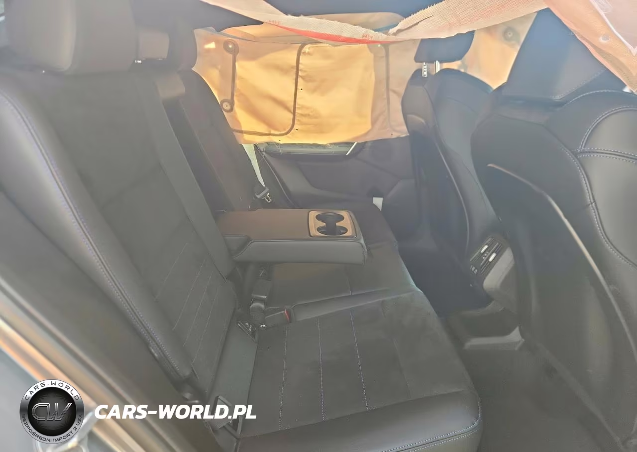 2025 BMW X2 xDrive28I VIN:WBX63GM06S5332408 - 11