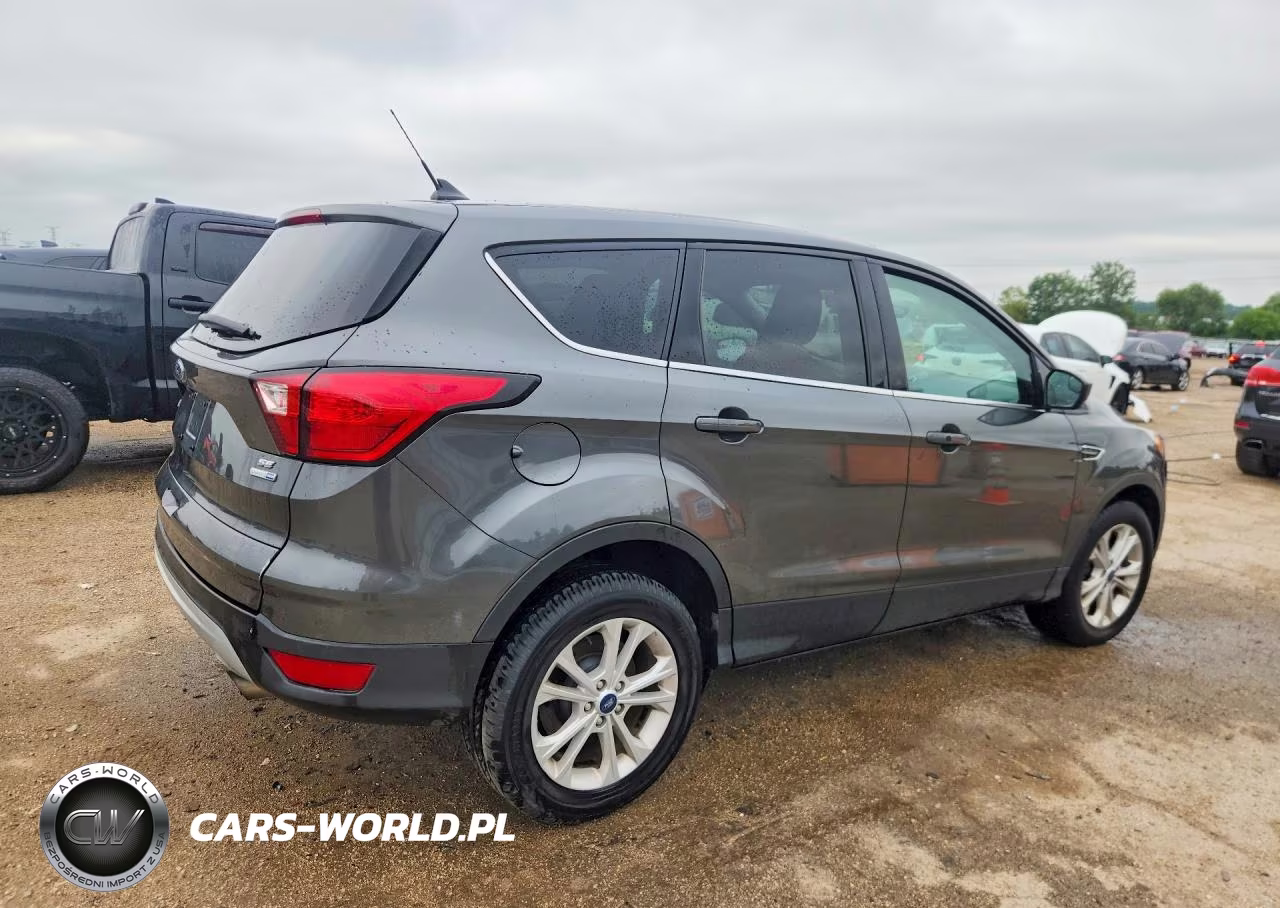 2019 Ford Escape Se VIN:1FMCU9GD6KUB49941 - 3