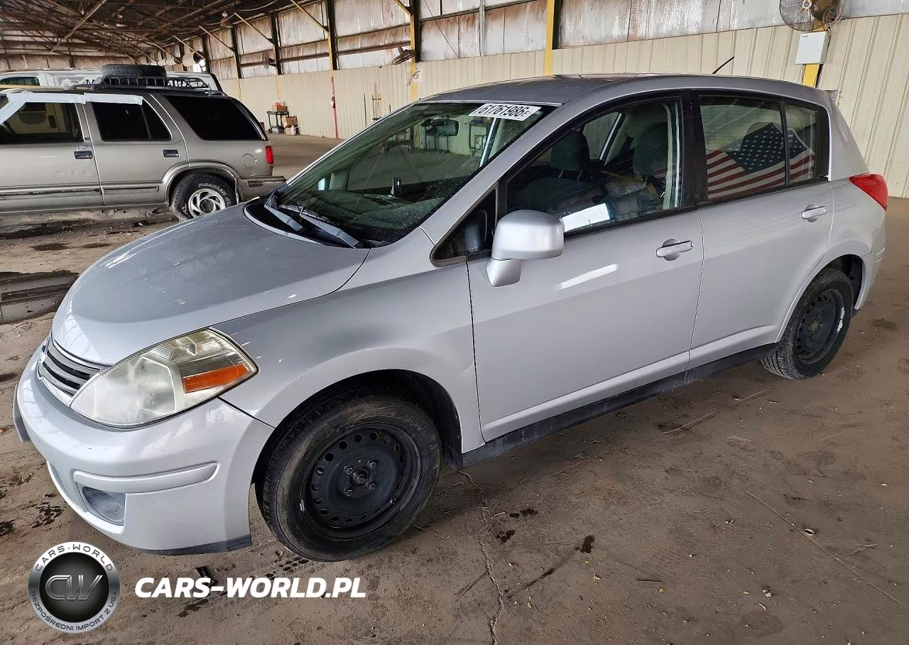 2011 Nissan Versa 1.8 S