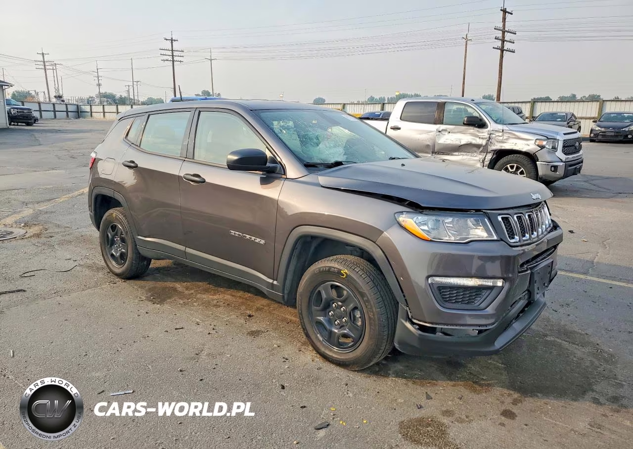 2018 Jeep Compass Sport VIN:3C4NJDAB8JT415596 - 4