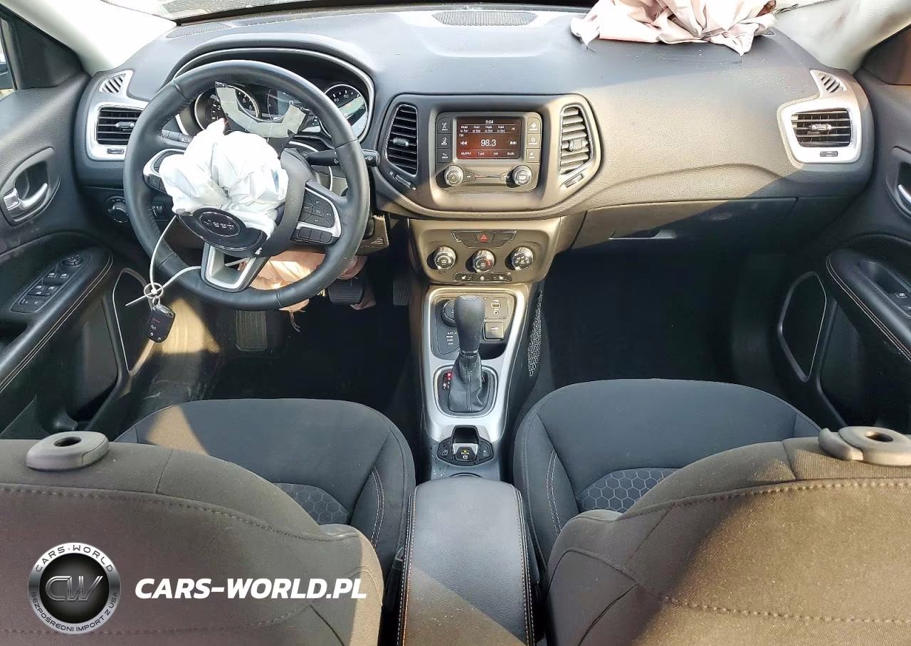 2018 Jeep Compass Sport VIN:3C4NJDAB8JT415596 - 8
