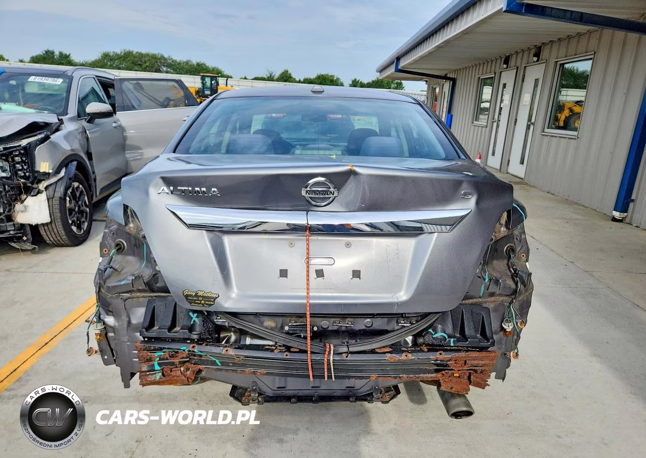 2015 Nissan Altima 2.5 S VIN:1N4AL3AP7FN340692 - 6