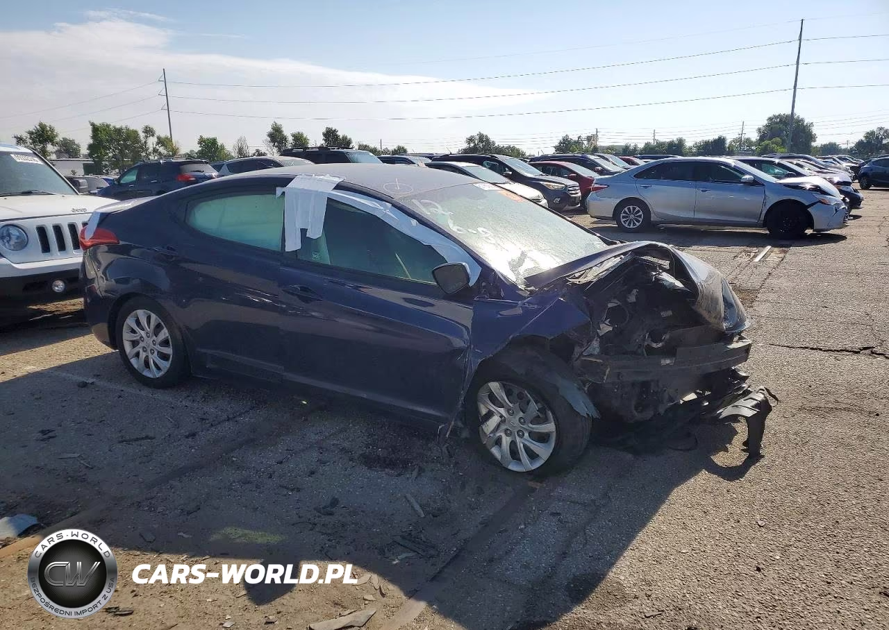 2011 Hyundai Elantra Sw VIN:5NPDH4AE9CH130815 - 4