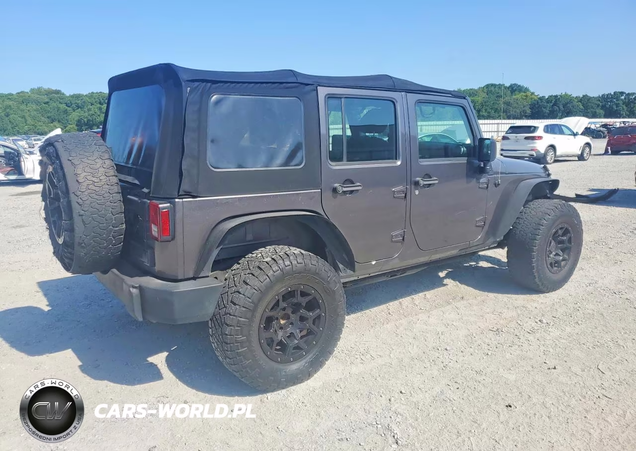 2016 Jeep Wrangler Unlimited Sport VIN:1C4BJWDG3GL256044 - 3
