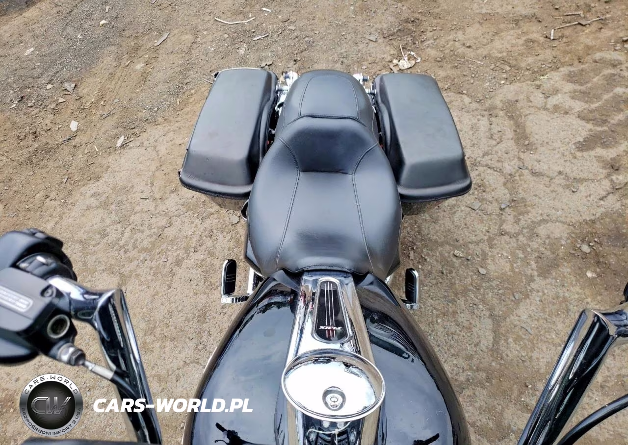 2013 Harley-Davidson Flhx Street Glide VIN:1HD1KBM1XDB690376 - 5