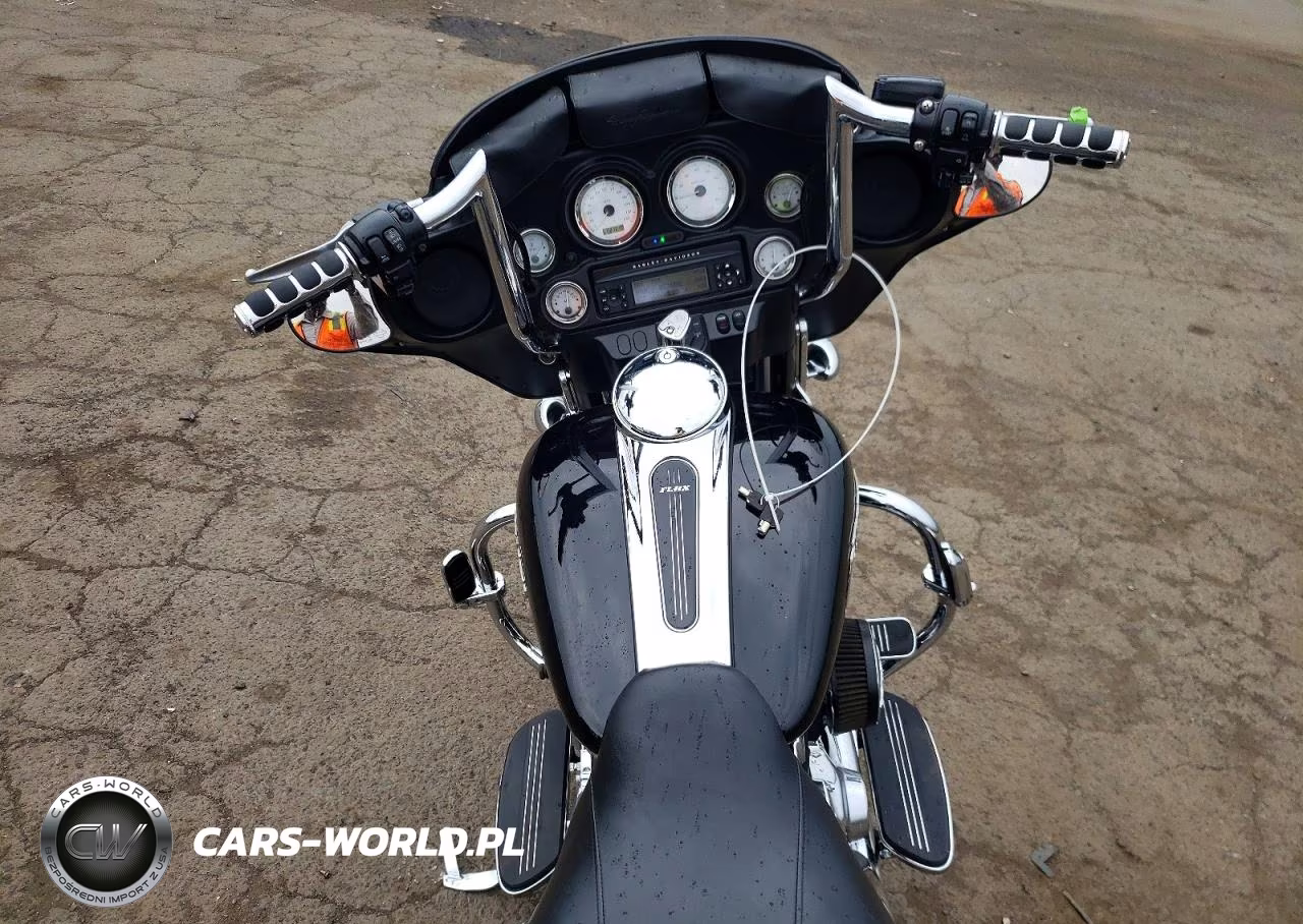 2013 Harley-Davidson Flhx Street Glide VIN:1HD1KBM1XDB690376 - 6