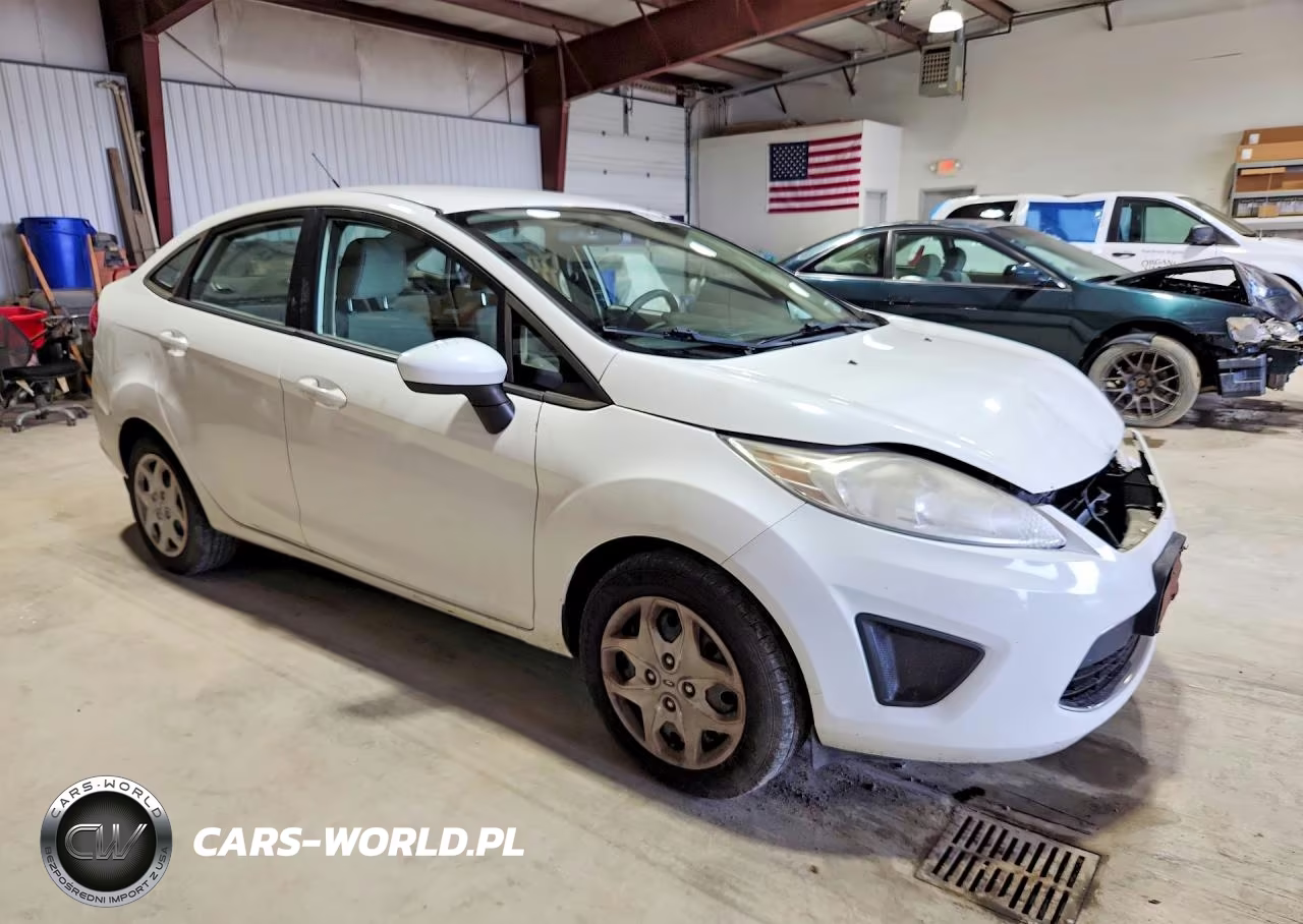 2011 Ford Fiesta S VIN:3FADP4AJ1BM240515 - 4