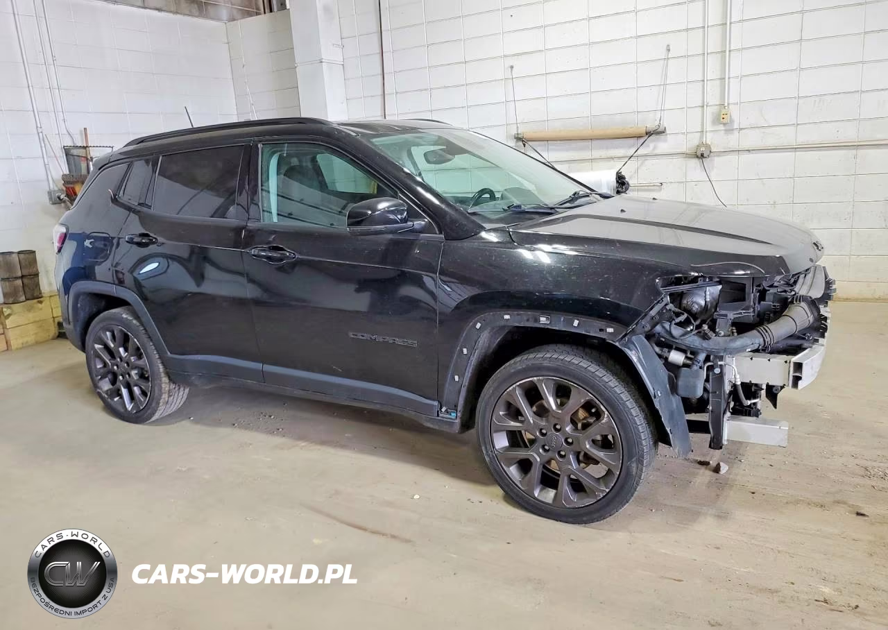 2019 Jeep Compass Limited VIN:3C4NJDCB6KT797190 - 4
