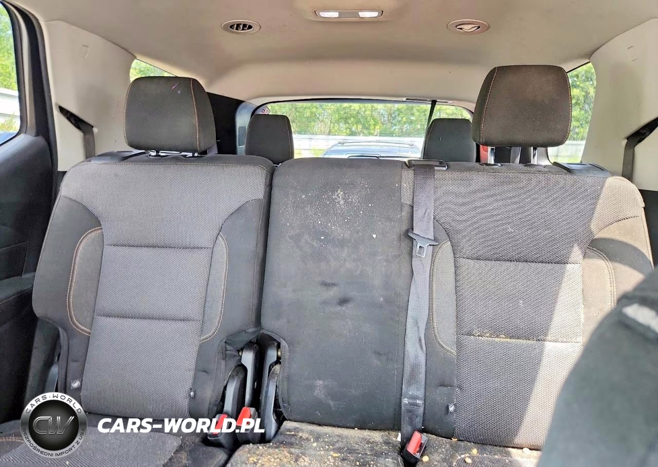 2019 Chevrolet Traverse Ls VIN:1GNERFKW4KJ133526 - 10