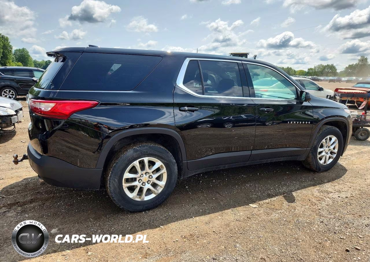 2019 Chevrolet Traverse Ls VIN:1GNERFKW4KJ133526 - 3