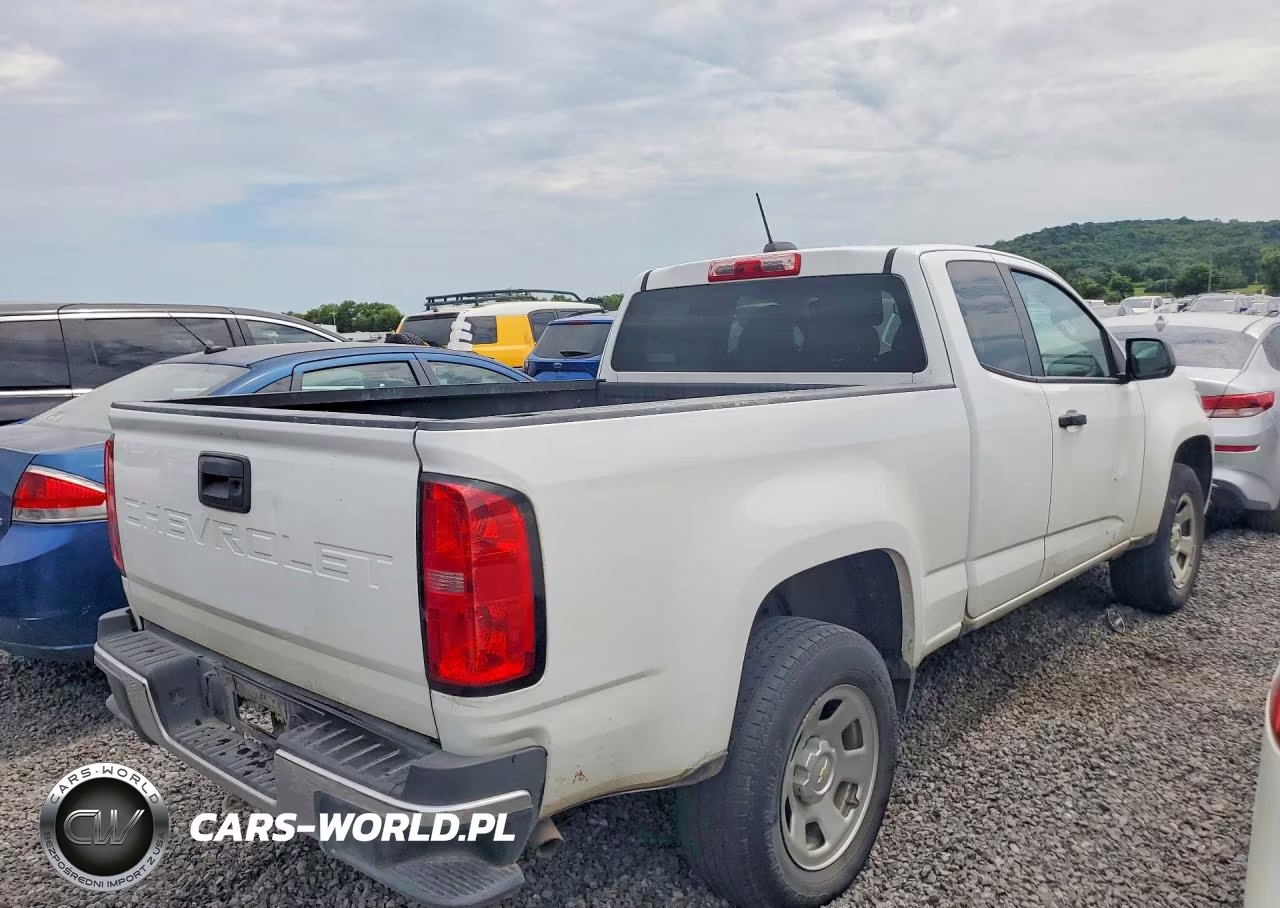 2021 Chevrolet Colorado VIN:1GCHSBEA6M1207762 - 3