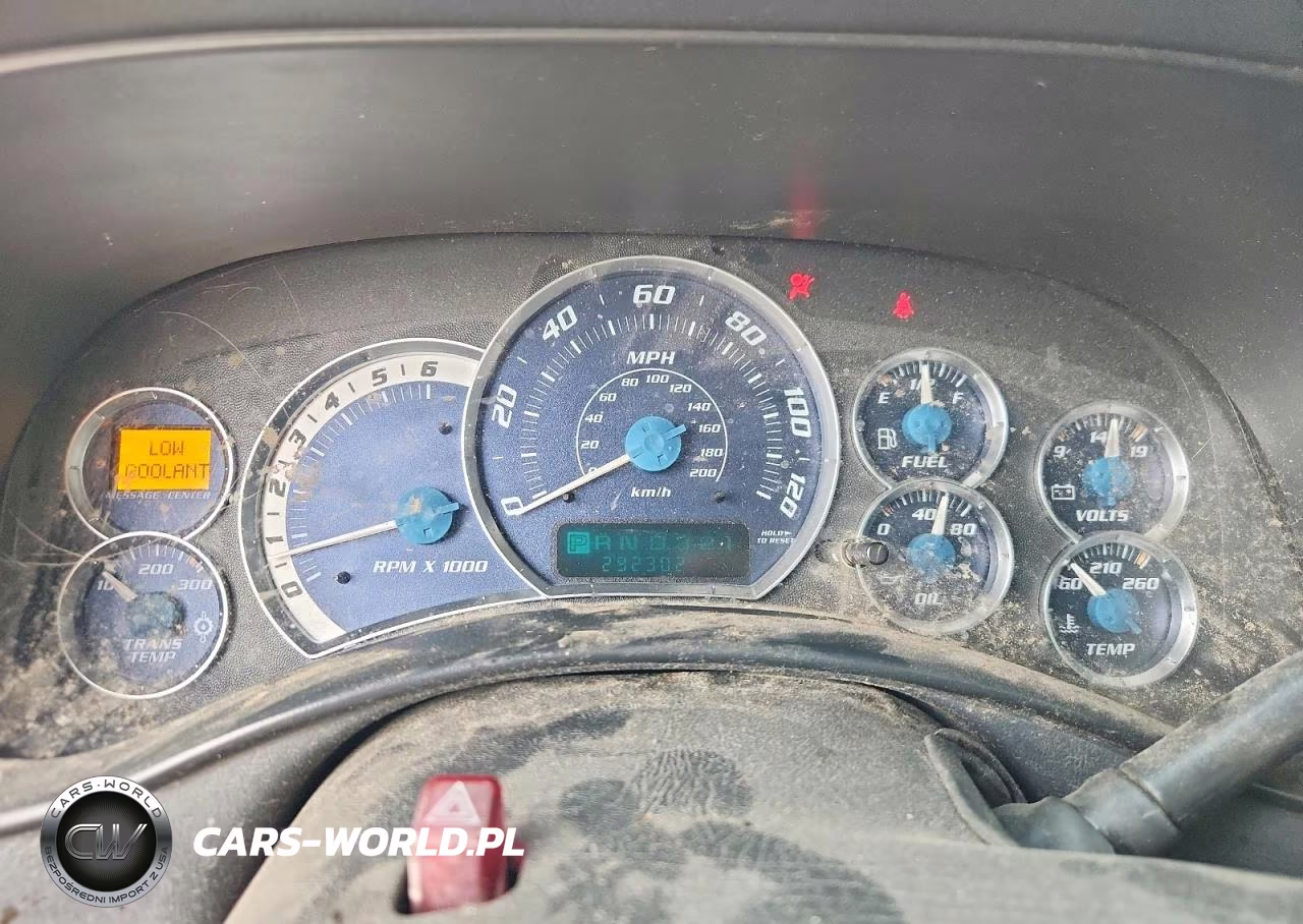 2000 Chevrolet Silverado C1500 VIN:1GCEC14V0YE219287 - 9
