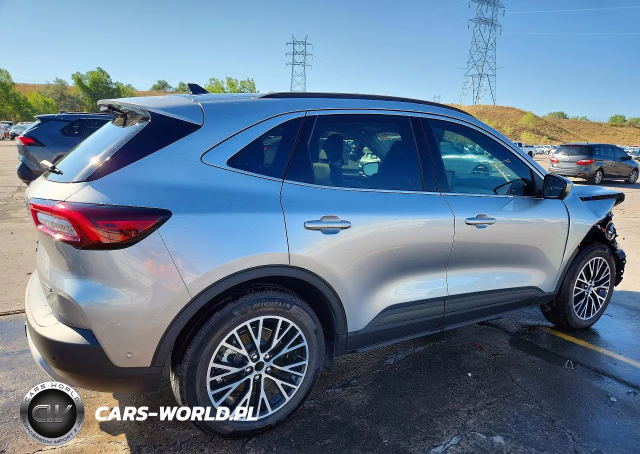 2023 Ford Escape VIN:1FMCU0E12PUB43484 - 3