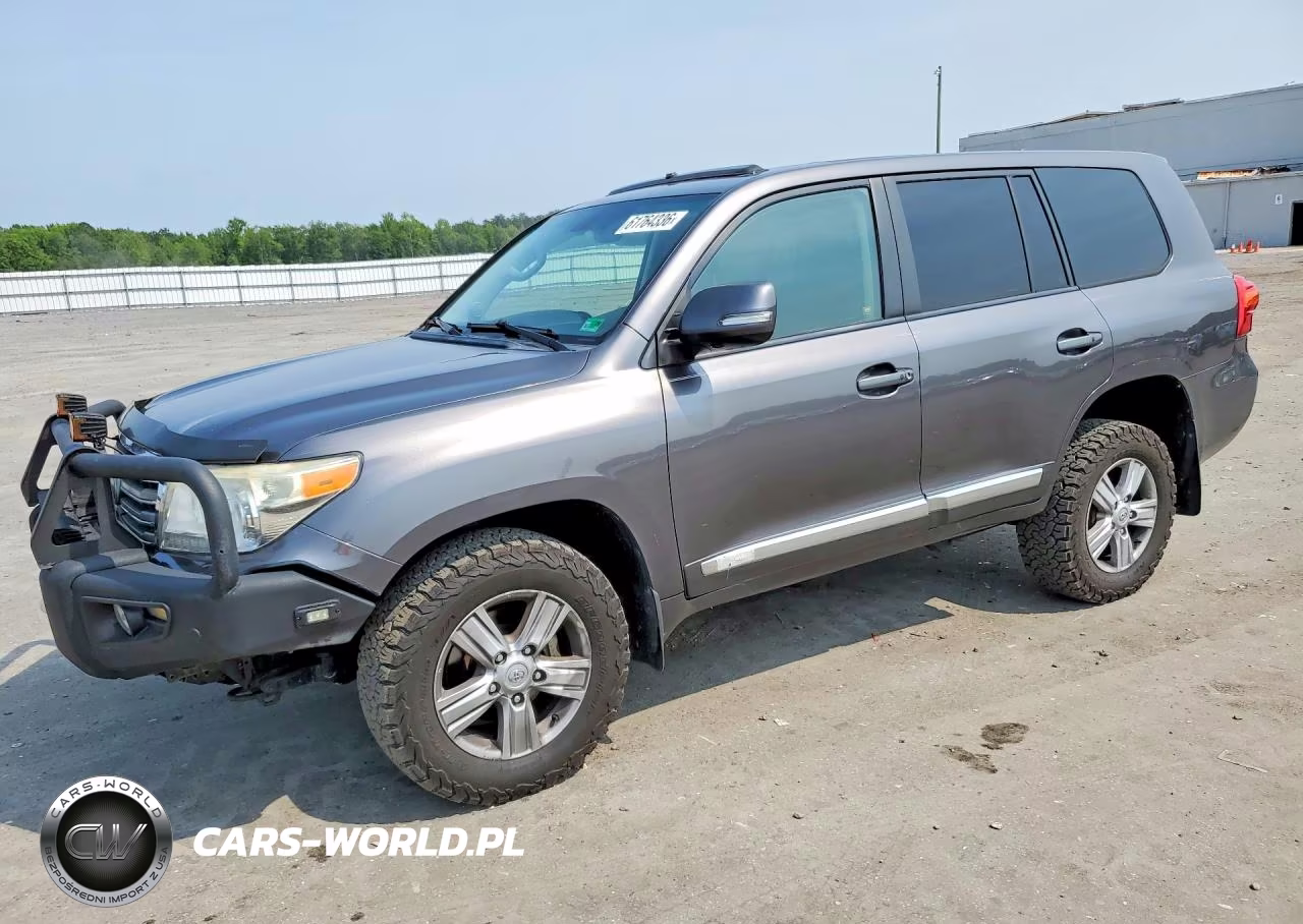 2013 Toyota Land Cruiser Base
