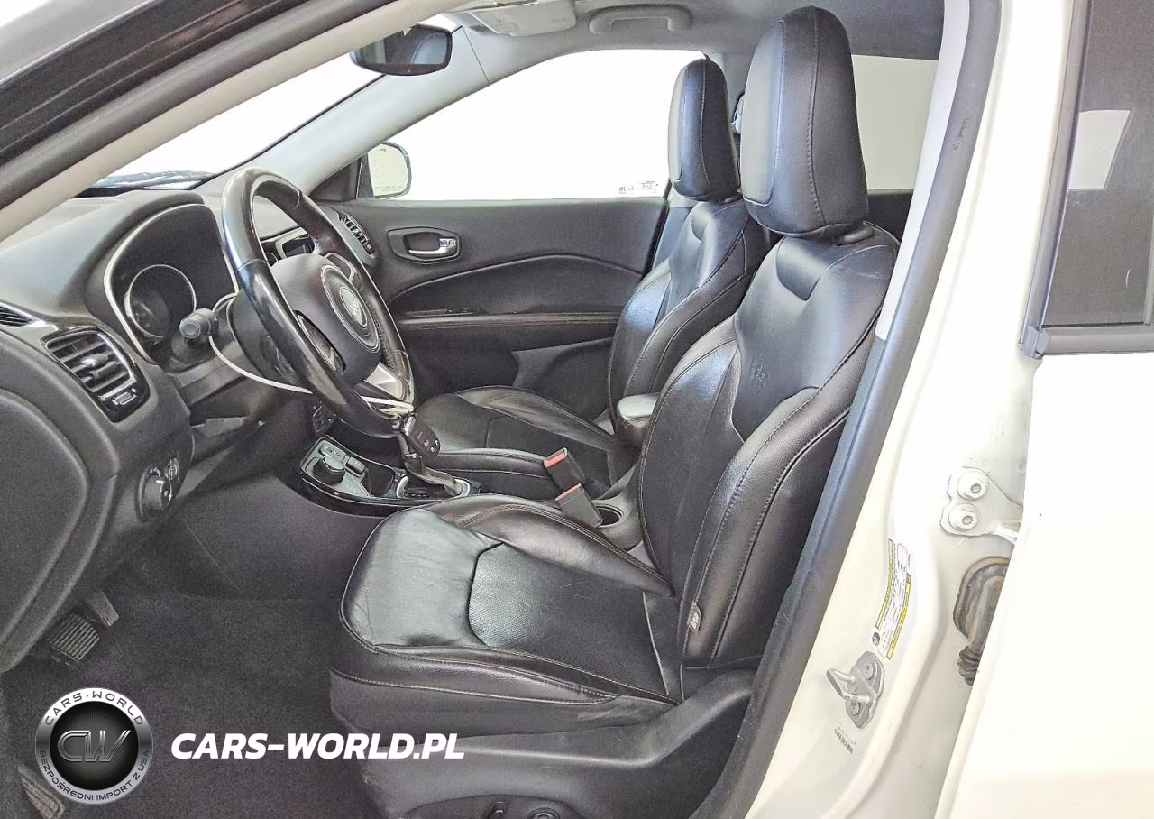2018 Jeep Compass Limited VIN:3C4NJDCB1JT470355 - 7