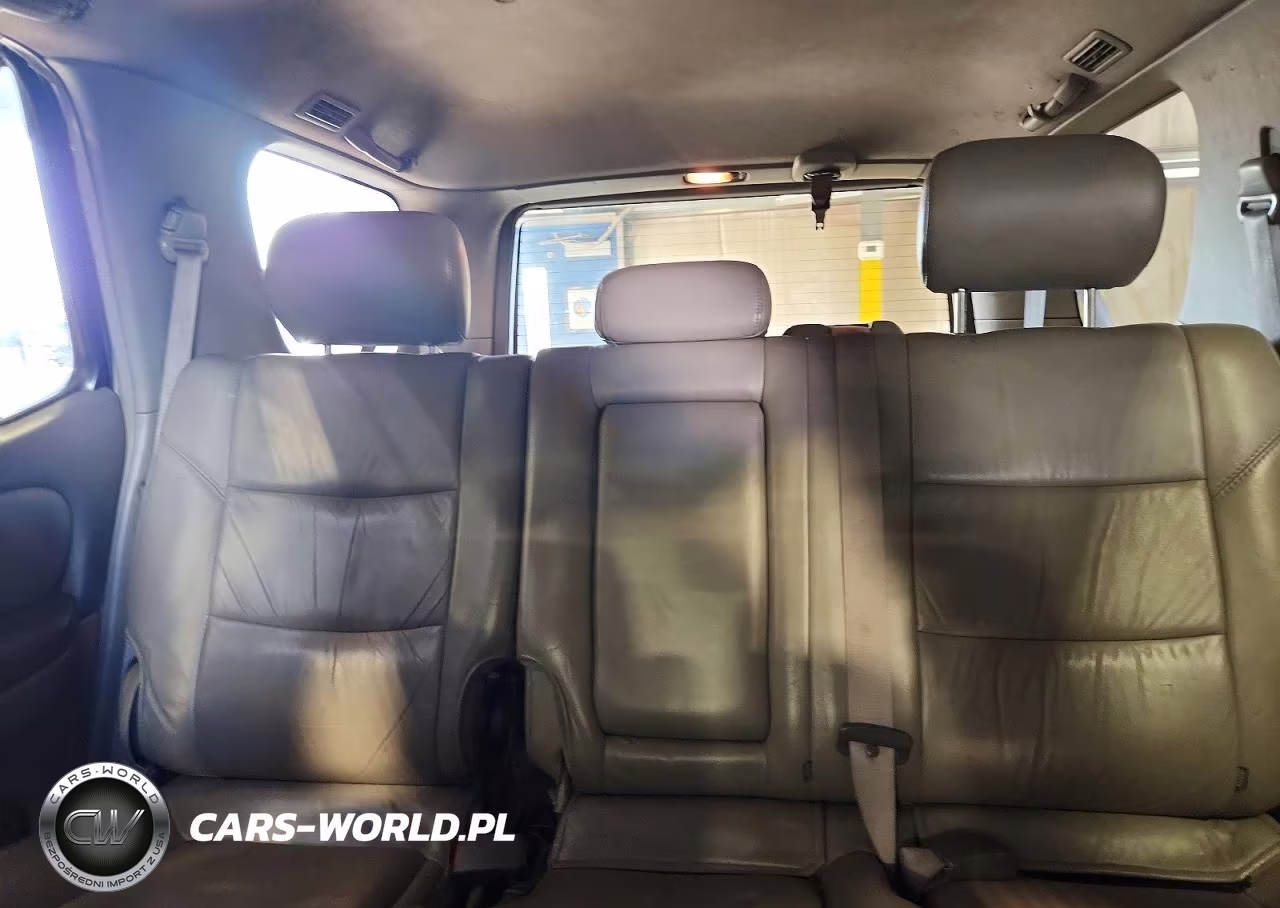 2002 Toyota Sequoia Limited VIN:5TDBT48A82S116583 - 10