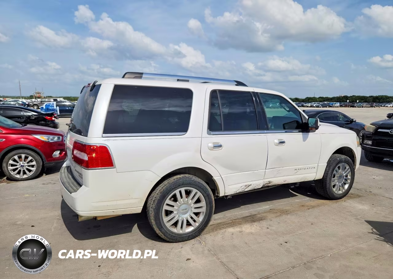 2011 Lincoln Navigator VIN:5LMJJ2H55BEJ01384 - 3