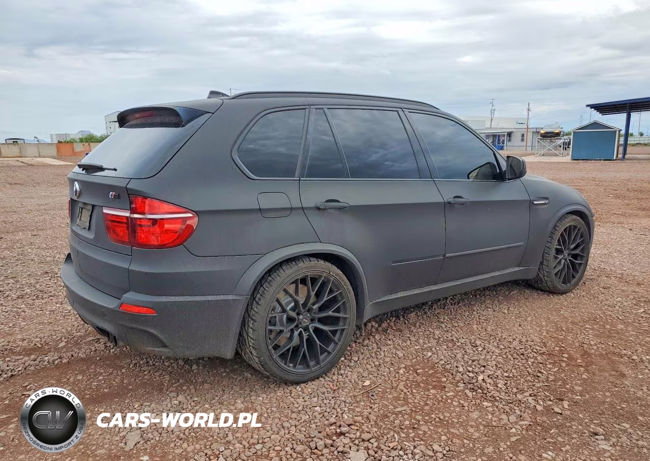 2013 BMW X5 M VIN:5YMGY0C53DLL15627 - 3