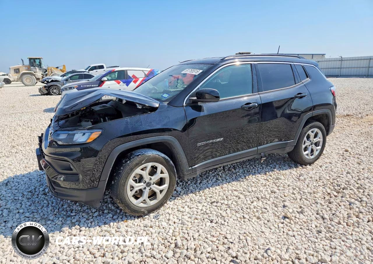 2025 Jeep Compass Latitude – zdjęcie 1 z 12