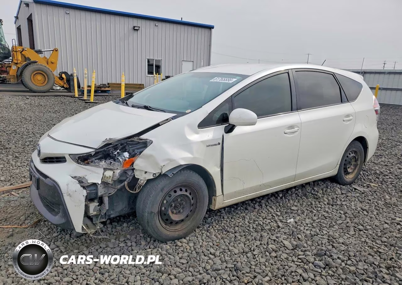 2016 Toyota Prius V Three