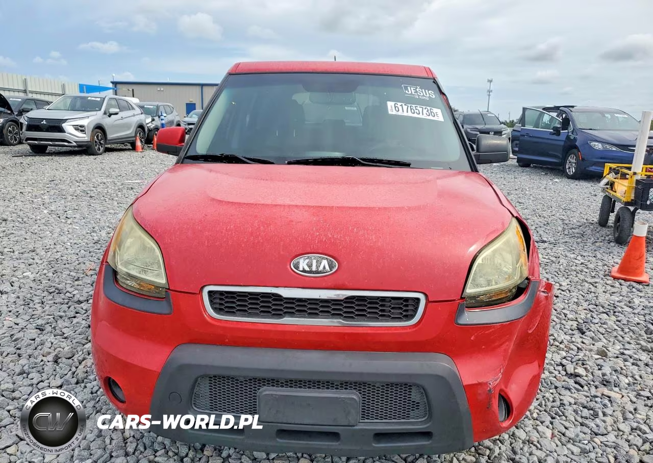 2011 Kia Soul + VIN:KNDJT2A23B7304005 - 5