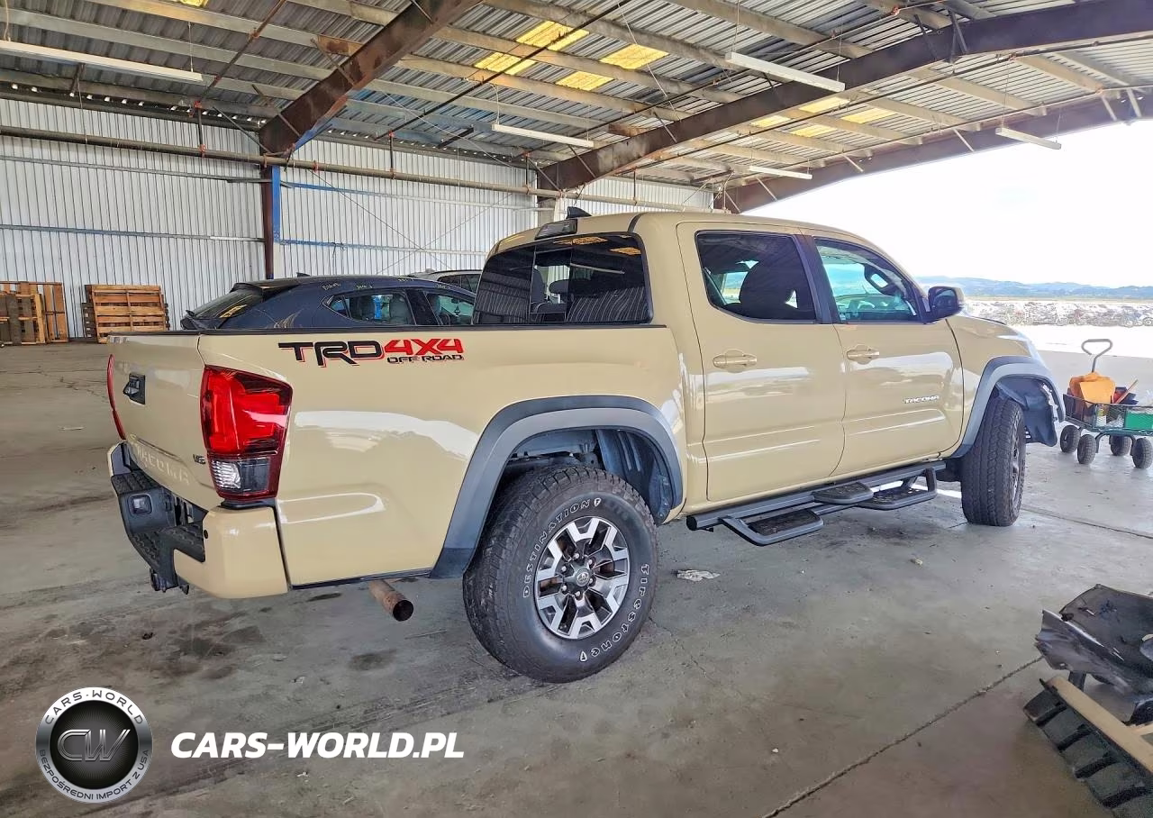 2018 Toyota Tacoma Trd Off-Road VIN:3TMCZ5AN5JM163770 - 3