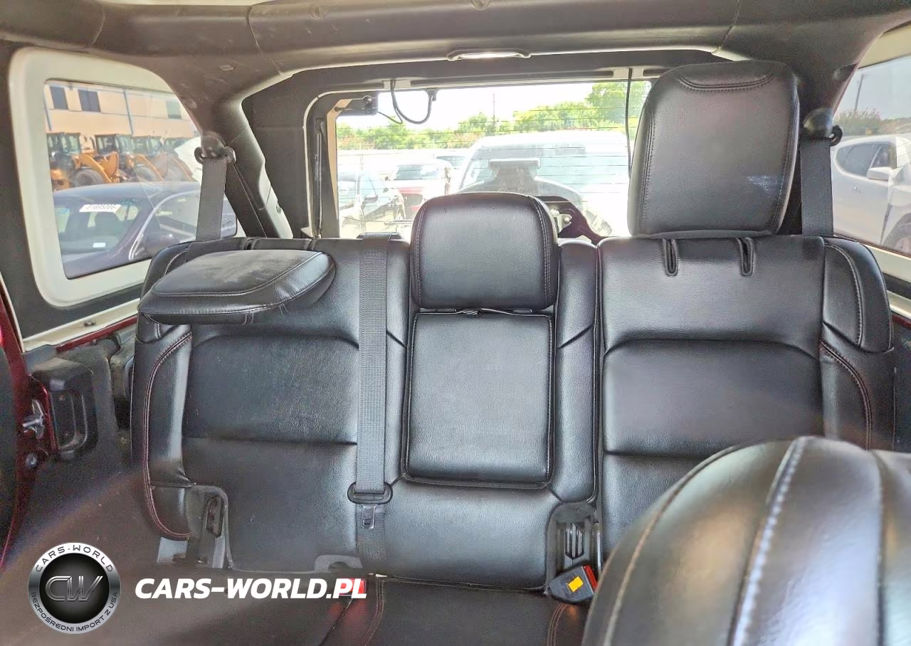 2021 Jeep Wrangler Unlimited Rubicon VIN:1C4HJXFG6MW569077 - 10