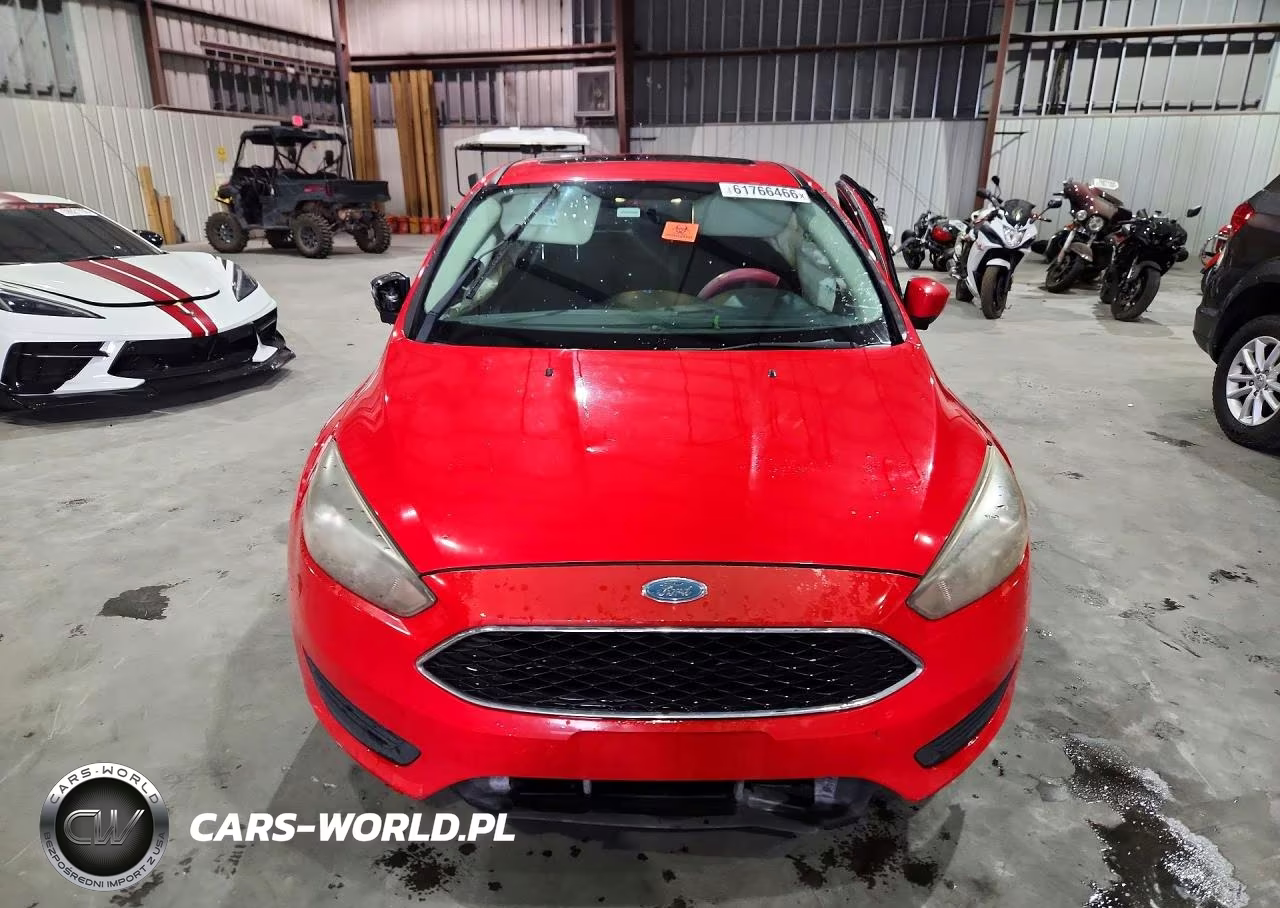 2016 Ford Focus Se VIN:1FADP3K23GL264003 - 5