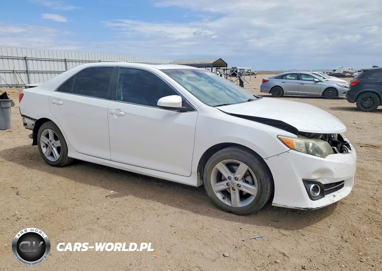 2013 Toyota Camry Se VIN:4T1BF1FK9DU682781 - 4