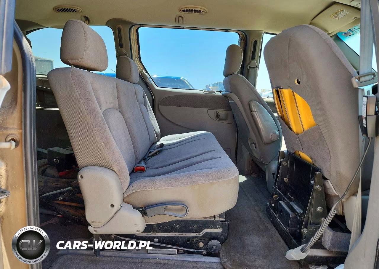 2001 Chrysler Town & Country Lx VIN:2C4GP44371R280075 - 11