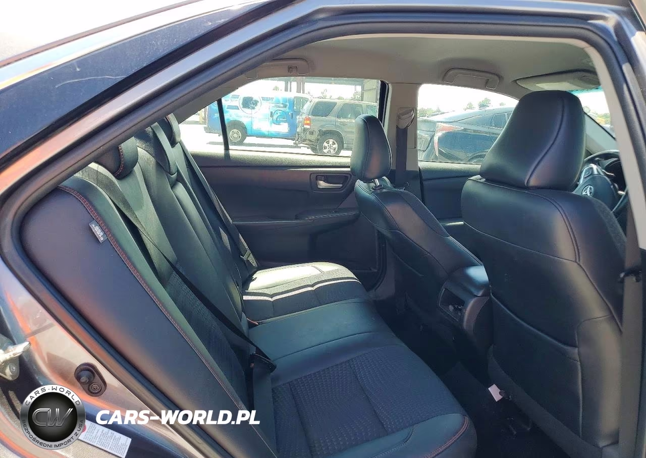 2015 Toyota Camry Se VIN:4T1BF1FK2FU987073 - 10