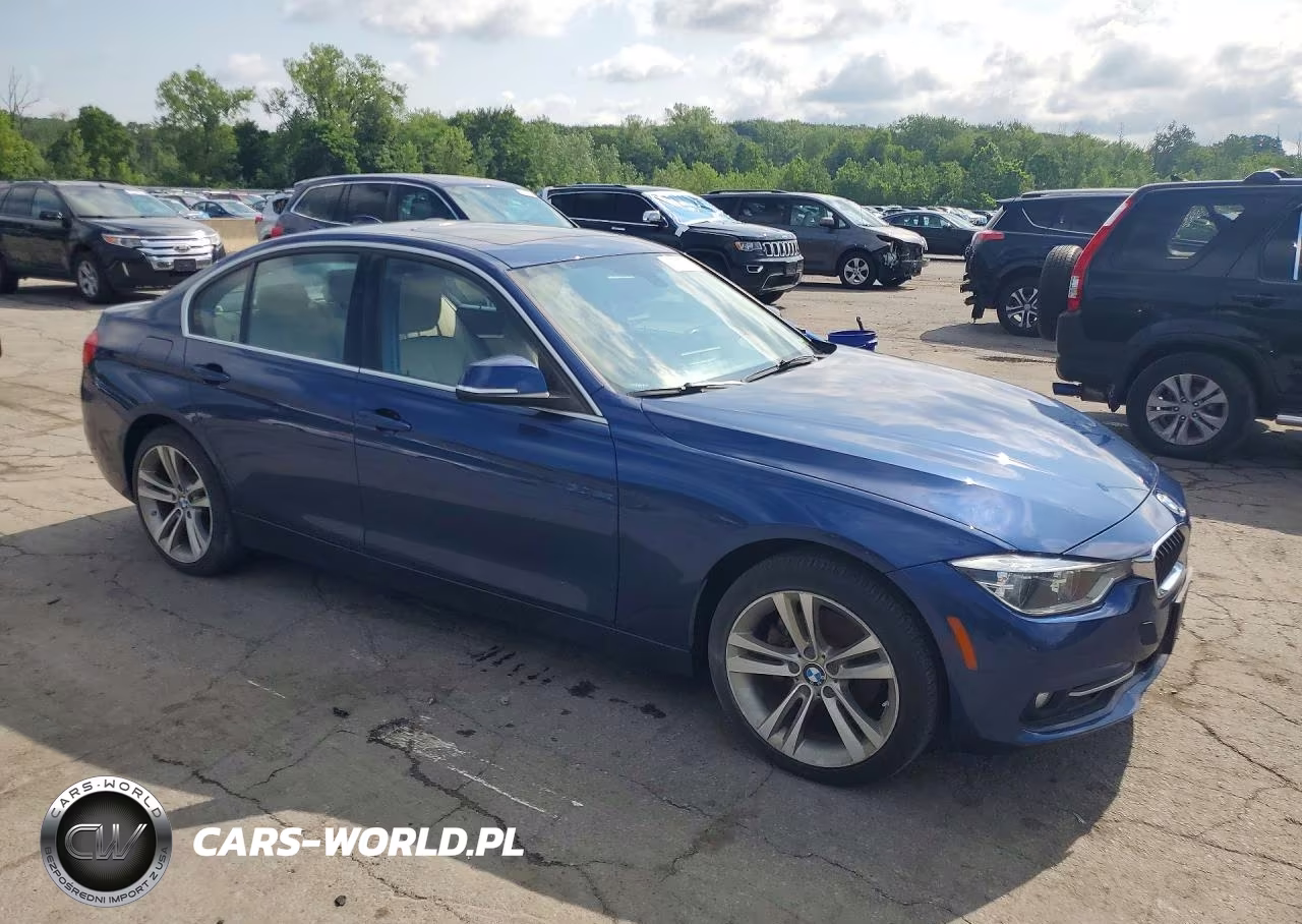 2018 BMW 330 Xi VIN:WBA8D9C58JEM32467 - 4