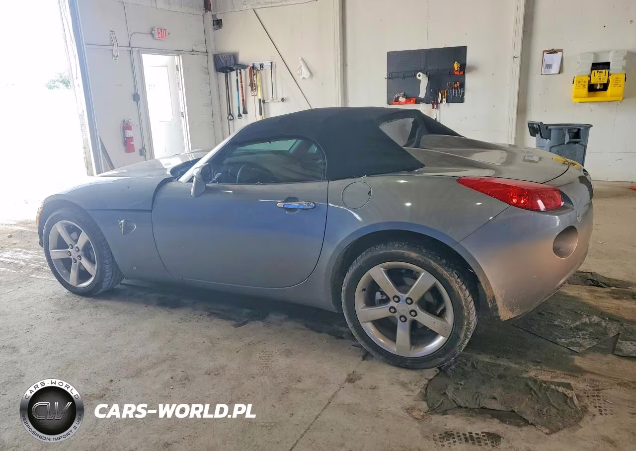 2007 Pontiac Solstice VIN:1G2MB35B27Y107221 - 2