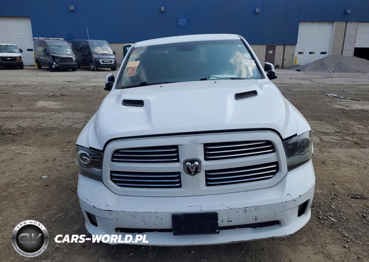 2015 Ram 1500 Sport VIN:1C6RR7UT5FS552303 - 5