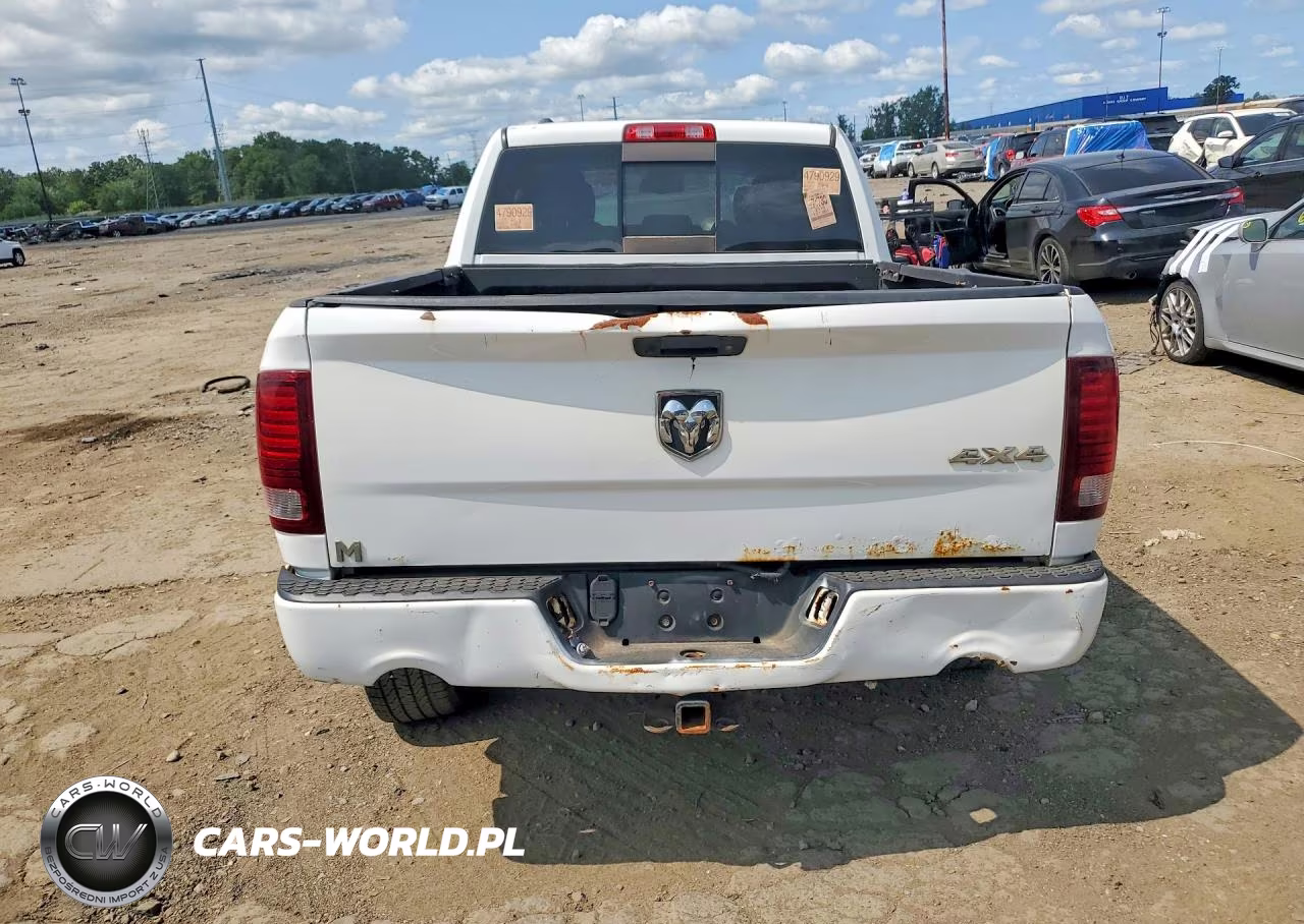 2015 Ram 1500 Sport VIN:1C6RR7UT5FS552303 - 6