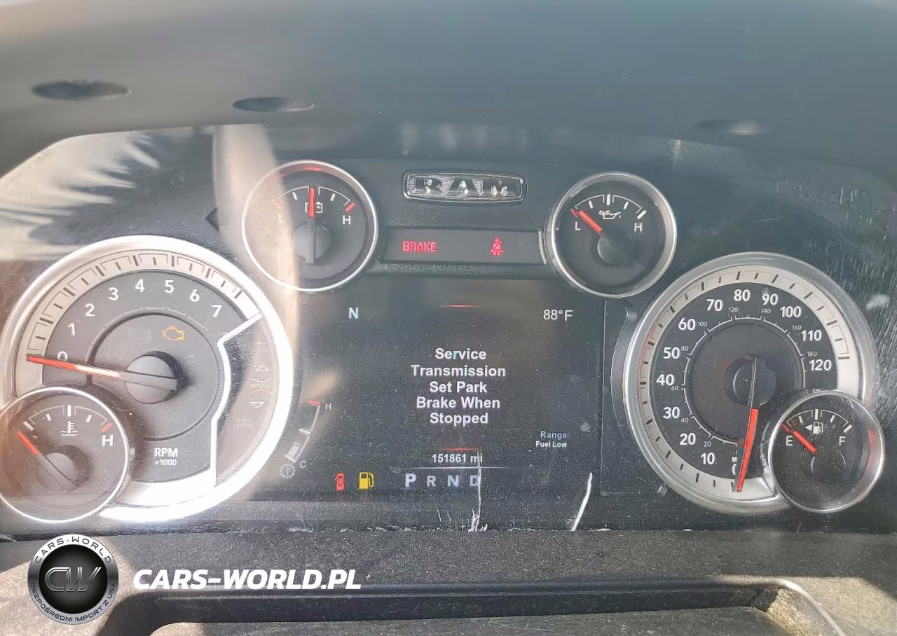 2015 Ram 1500 Sport VIN:1C6RR7UT5FS552303 - 9