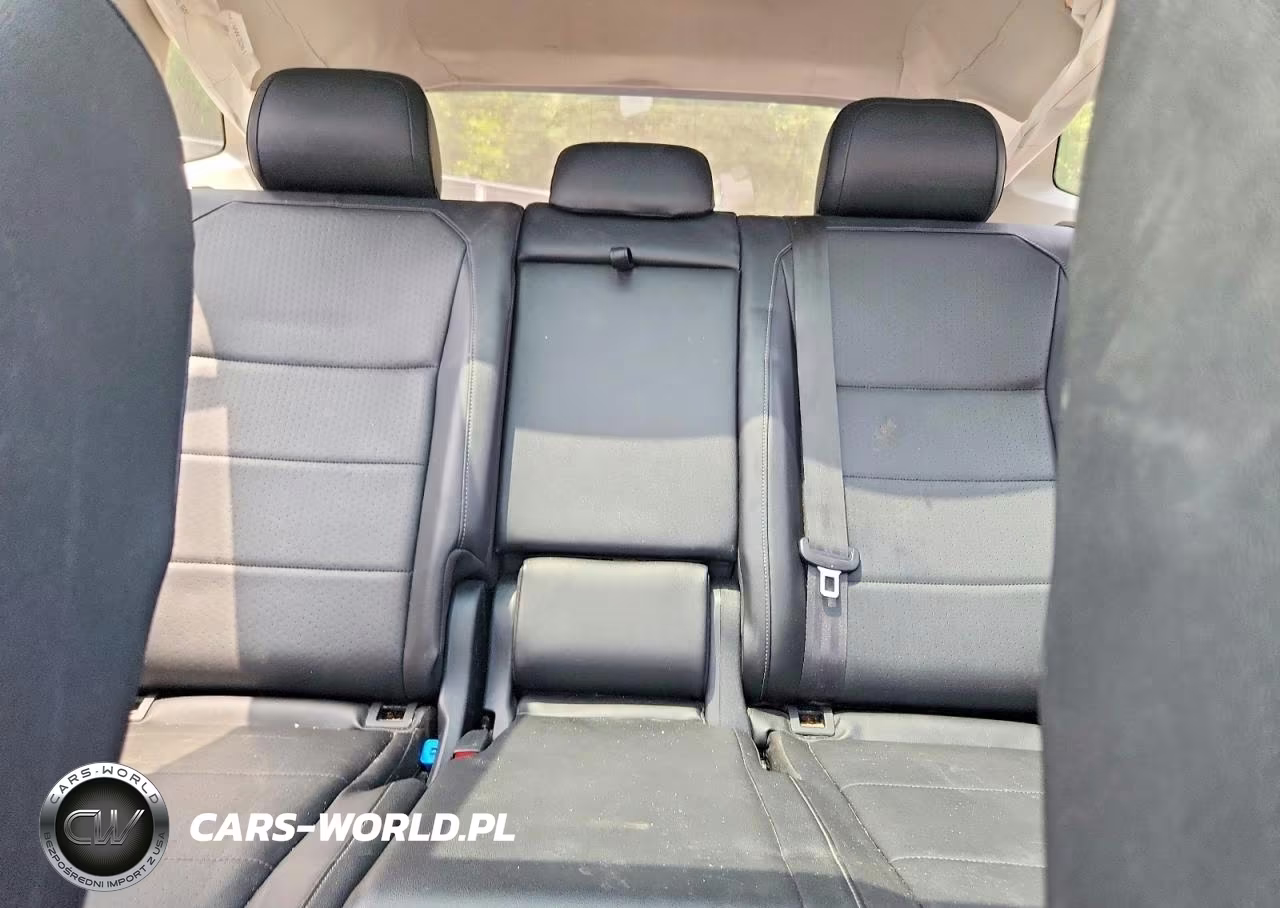 2018 Volkswagen Tiguan Se VIN:3VV2B7AX2JM016157 - 10