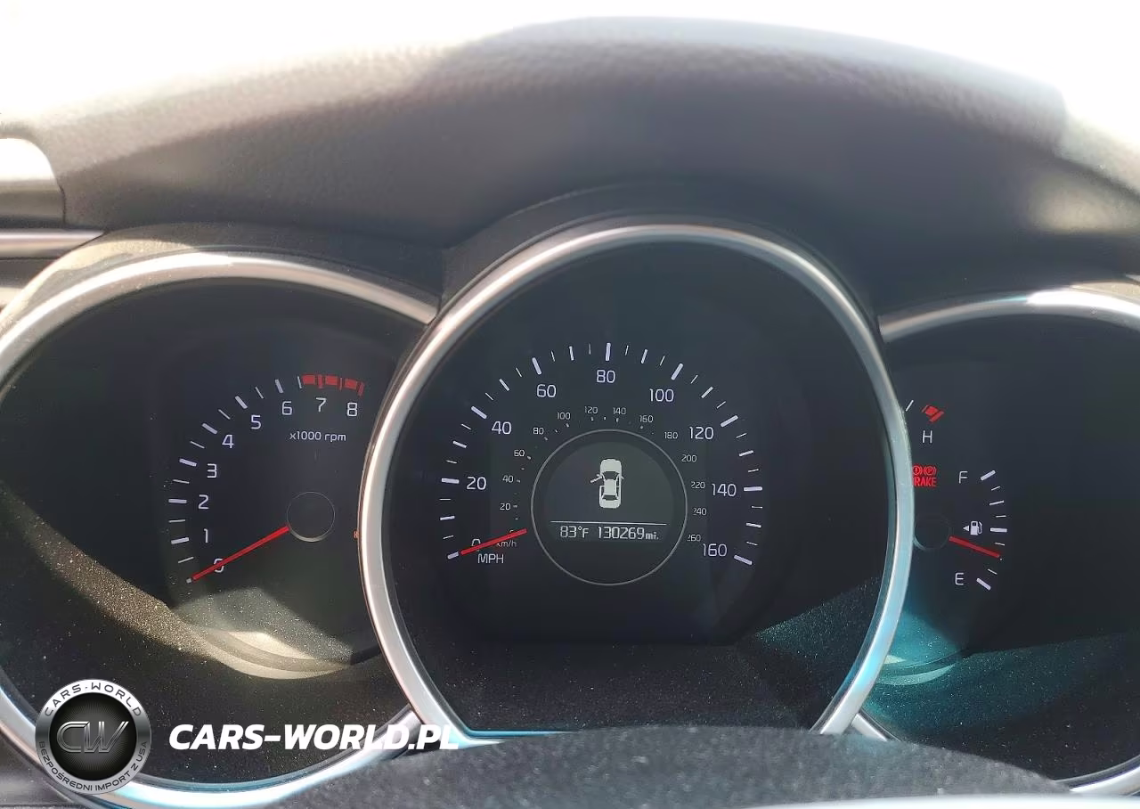 2015 Kia Optima Lx VIN:5XXGM4A71FG418046 - 9