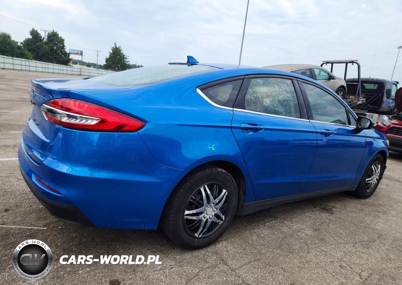 2020 Ford Fusion S VIN:3FA6P0G73LR135332 - 3