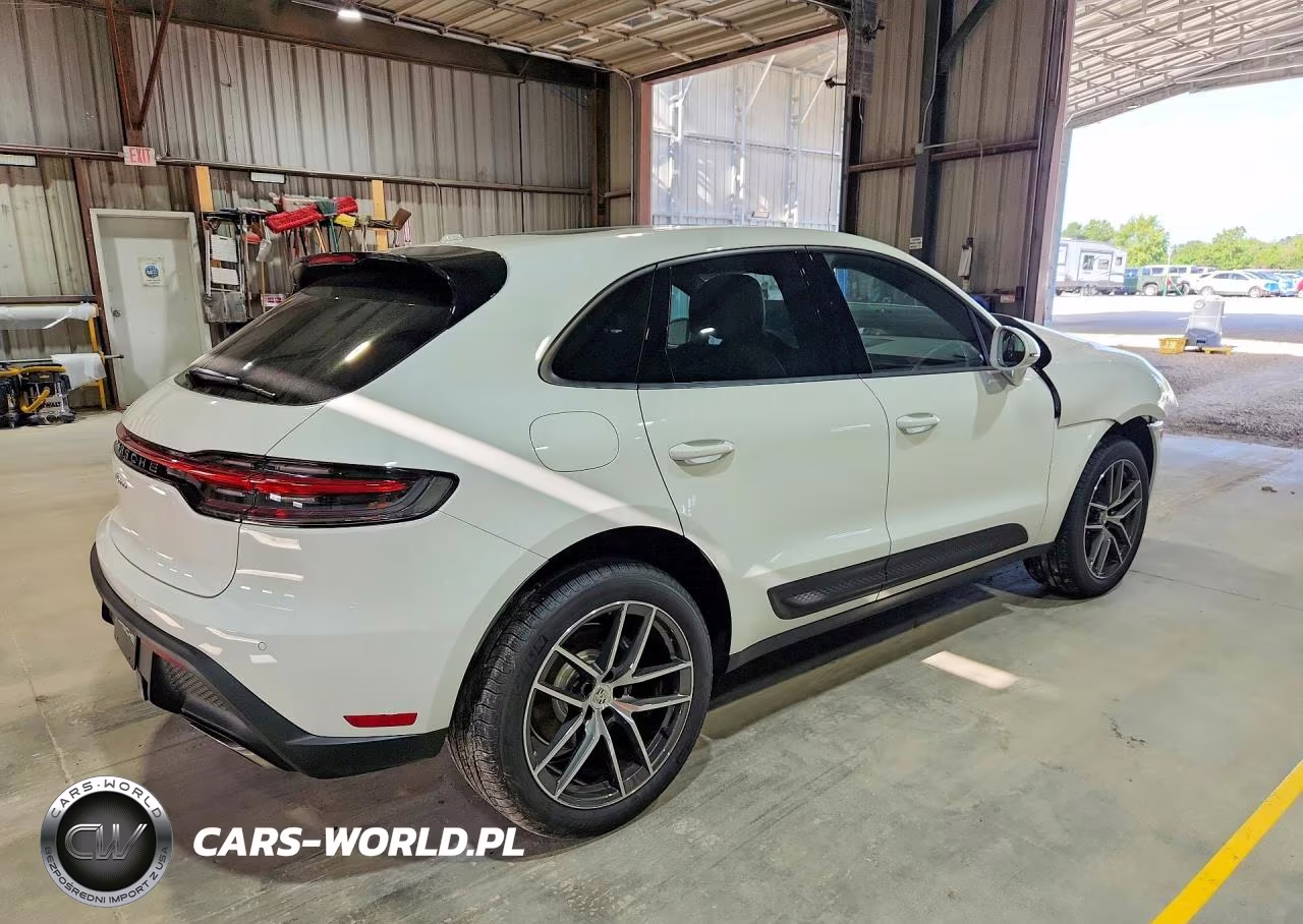 2026 Porsche Macan T VIN:WP1AA2A57TLB14733 - 3